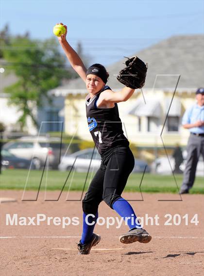 Thumbnail 1 in Analy @ Petaluma photogallery.