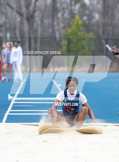 Thumbnail 3 in Cardinal Spring Invitational photogallery.