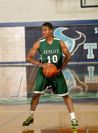 Thumbnail 3 in Channelview vs Strake Jesuit (McDonald's Texas Invitational) photogallery.