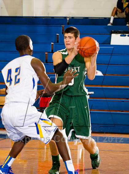 Thumbnail 3 in Channelview vs Strake Jesuit (McDonald's Texas Invitational) photogallery.