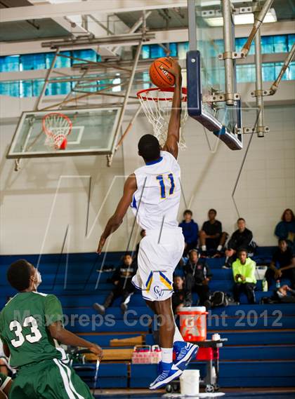 Thumbnail 3 in Channelview vs Strake Jesuit (McDonald's Texas Invitational) photogallery.