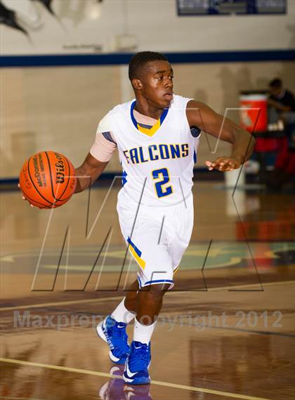 Thumbnail 3 in Channelview vs Strake Jesuit (McDonald's Texas Invitational) photogallery.