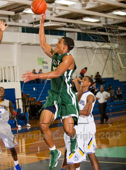 Thumbnail 3 in Channelview vs Strake Jesuit (McDonald's Texas Invitational) photogallery.