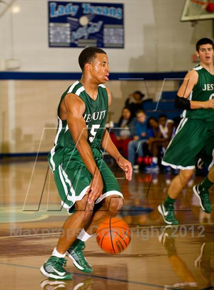 Thumbnail 1 in Channelview vs Strake Jesuit (McDonald's Texas Invitational) photogallery.
