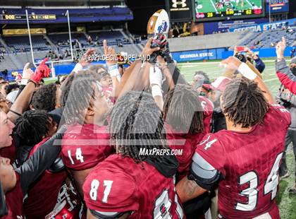 Thumbnail 2 in Cartersville vs. Warner Robins (GHSA 5A Final) photogallery.