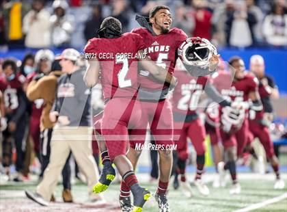 Thumbnail 3 in Cartersville vs. Warner Robins (GHSA 5A Final) photogallery.