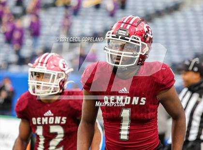 Thumbnail 3 in Cartersville vs. Warner Robins (GHSA 5A Final) photogallery.