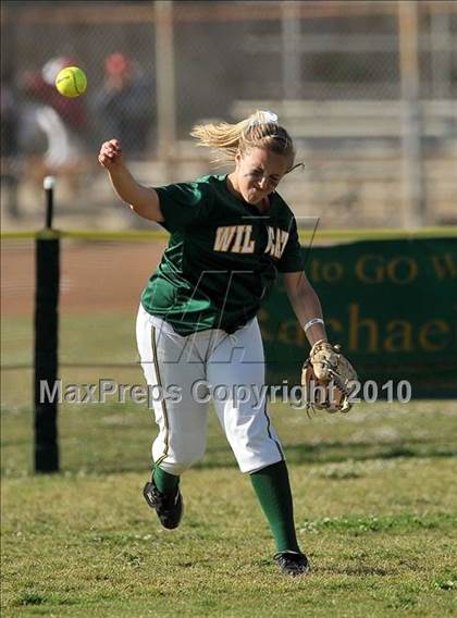 Thumbnail 3 in Villa Park @ Brea Olinda photogallery.