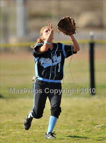 Thumbnail 2 in Villa Park @ Brea Olinda photogallery.