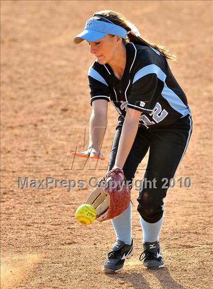 Thumbnail 3 in Villa Park @ Brea Olinda photogallery.