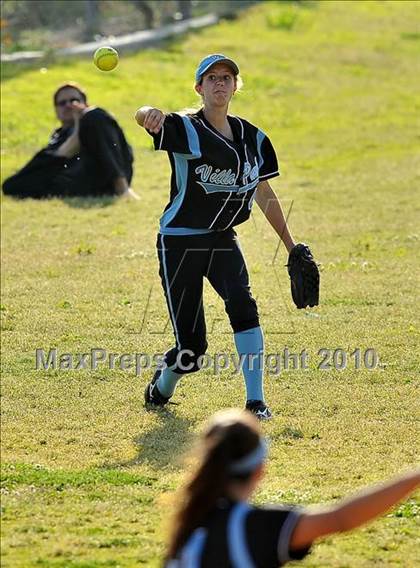Thumbnail 1 in Villa Park @ Brea Olinda photogallery.