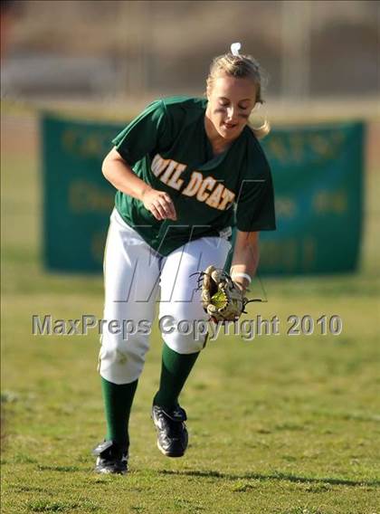 Thumbnail 1 in Villa Park @ Brea Olinda photogallery.