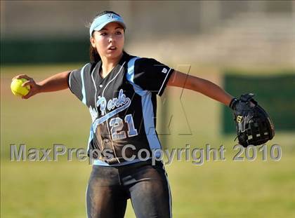 Thumbnail 3 in Villa Park @ Brea Olinda photogallery.