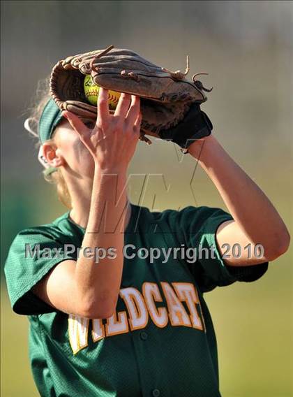 Thumbnail 3 in Villa Park @ Brea Olinda photogallery.