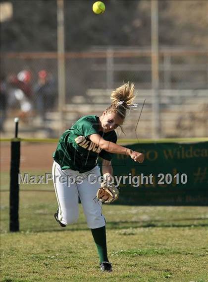 Thumbnail 1 in Villa Park @ Brea Olinda photogallery.