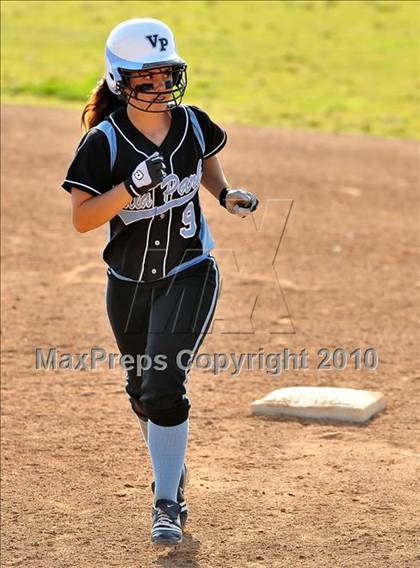 Thumbnail 3 in Villa Park @ Brea Olinda photogallery.