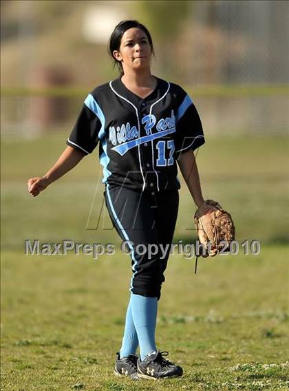 Thumbnail 1 in Villa Park @ Brea Olinda photogallery.