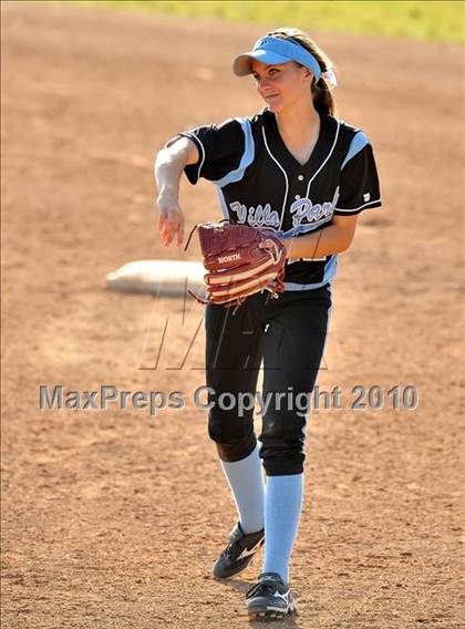 Thumbnail 3 in Villa Park @ Brea Olinda photogallery.