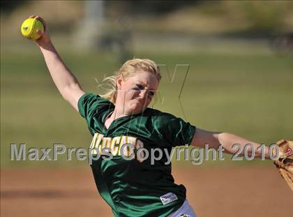 Thumbnail 1 in Villa Park @ Brea Olinda photogallery.