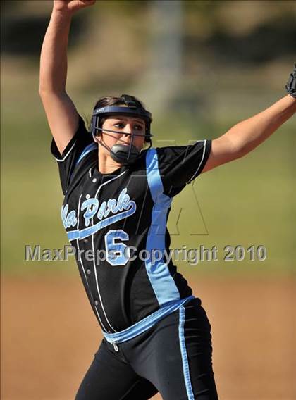 Thumbnail 1 in Villa Park @ Brea Olinda photogallery.