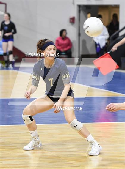 Thumbnail 2 in Niwot vs. Palmer Ridge (CHSAA 4A Pool 4 Playoff) photogallery.