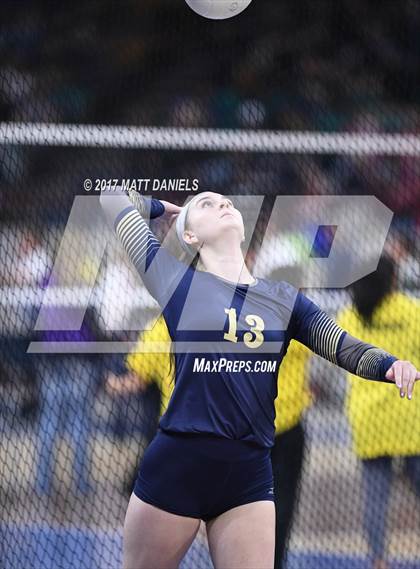 Thumbnail 2 in Niwot vs. Palmer Ridge (CHSAA 4A Pool 4 Playoff) photogallery.