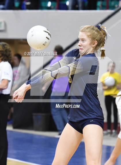 Thumbnail 3 in Niwot vs. Palmer Ridge (CHSAA 4A Pool 4 Playoff) photogallery.