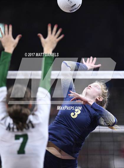 Thumbnail 2 in Niwot vs. Palmer Ridge (CHSAA 4A Pool 4 Playoff) photogallery.