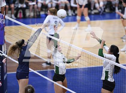 Thumbnail 3 in Niwot vs. Palmer Ridge (CHSAA 4A Pool 4 Playoff) photogallery.
