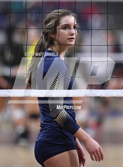 Thumbnail 3 in Niwot vs. Palmer Ridge (CHSAA 4A Pool 4 Playoff) photogallery.