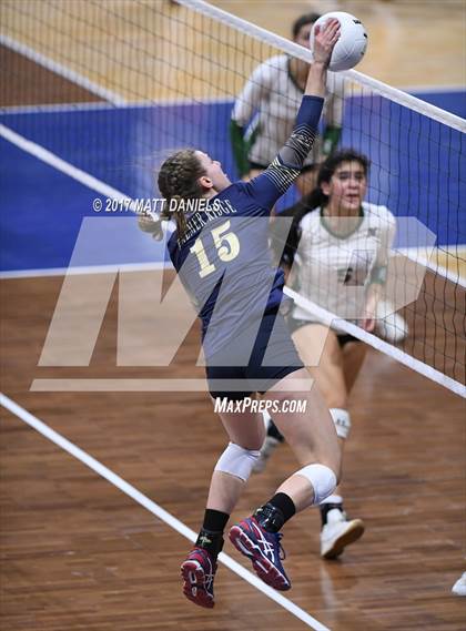 Thumbnail 3 in Niwot vs. Palmer Ridge (CHSAA 4A Pool 4 Playoff) photogallery.