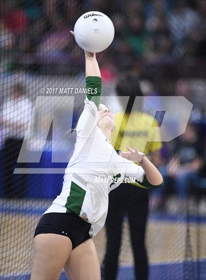 Thumbnail 3 in Niwot vs. Palmer Ridge (CHSAA 4A Pool 4 Playoff) photogallery.