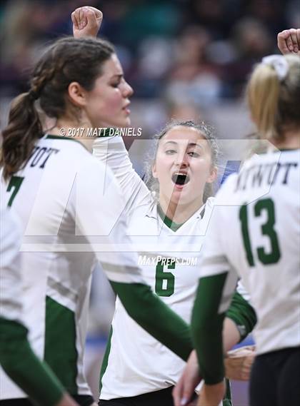 Thumbnail 1 in Niwot vs. Palmer Ridge (CHSAA 4A Pool 4 Playoff) photogallery.