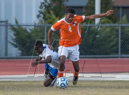 Thumbnail 2 in Lake Norman Charter vs. Southwest Onslow (NCHSAA 1A Final) photogallery.
