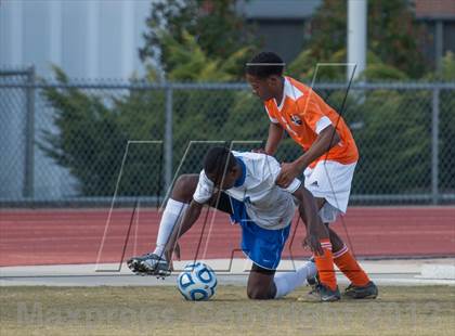 Thumbnail 3 in Lake Norman Charter vs. Southwest Onslow (NCHSAA 1A Final) photogallery.