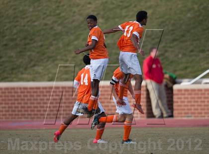 Thumbnail 2 in Lake Norman Charter vs. Southwest Onslow (NCHSAA 1A Final) photogallery.