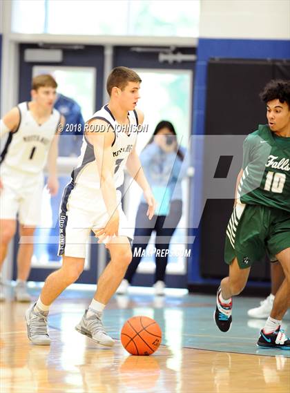 Thumbnail 2 in Clear Falls vs. Kingwood (McDonald's Texas Invitational) photogallery.