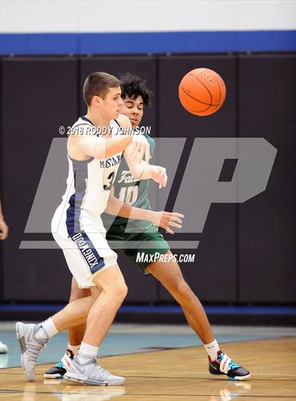 Thumbnail 1 in Clear Falls vs. Kingwood (McDonald's Texas Invitational) photogallery.