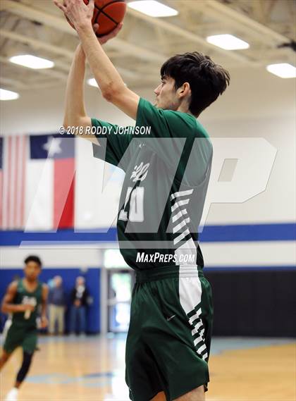 Thumbnail 1 in Clear Falls vs. Kingwood (McDonald's Texas Invitational) photogallery.