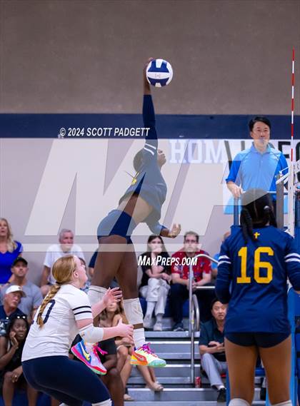 Thumbnail 1 in Rancho Christian @ Linfield Christian photogallery.