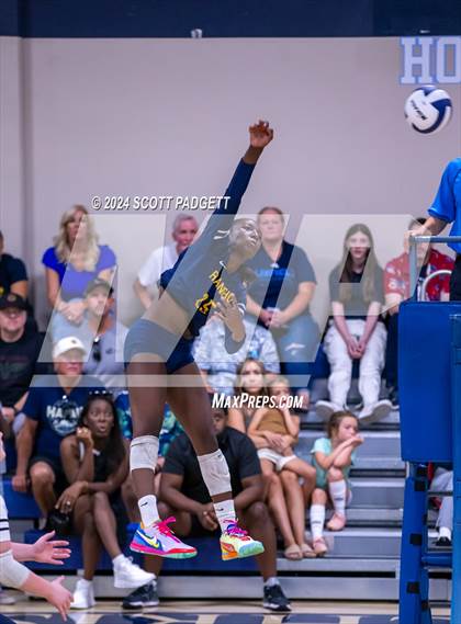 Thumbnail 1 in Rancho Christian @ Linfield Christian photogallery.