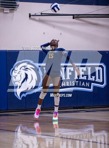Thumbnail 3 in Rancho Christian @ Linfield Christian photogallery.