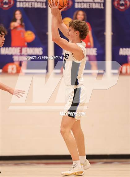 Thumbnail 3 in Grandview @ Chaparral photogallery.