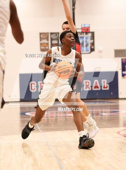 Thumbnail 1 in Grandview @ Chaparral photogallery.