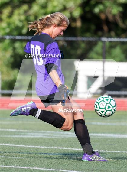 Thumbnail 2 in Sutton/Douglas @ Nashoba Regional (scrimmage) photogallery.