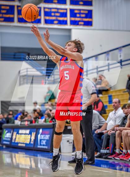Thumbnail 1 in Farmington vs Paragould (Ultimate Auto Tournament) photogallery.