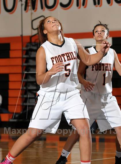 Thumbnail 2 in Bear River @ Foothill photogallery.