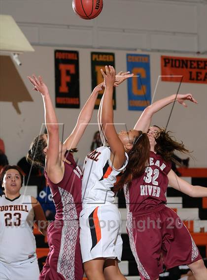 Thumbnail 1 in Bear River @ Foothill photogallery.