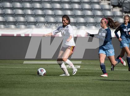 Thumbnail 2 in Windsor vs. Valor Christian (CHSAA 4A State Final) photogallery.