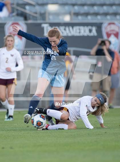 Thumbnail 1 in Windsor vs. Valor Christian (CHSAA 4A State Final) photogallery.